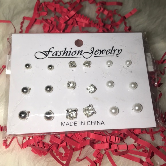 Earrings - Picture 1 of 1